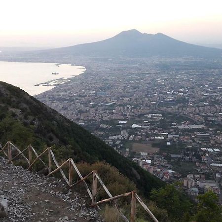 Appartamento La Casa di Malù Pimonte Esterno foto