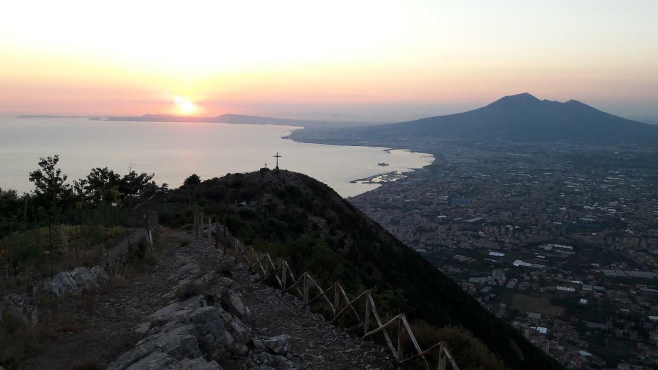 Appartamento La Casa di Malù Pimonte Esterno foto